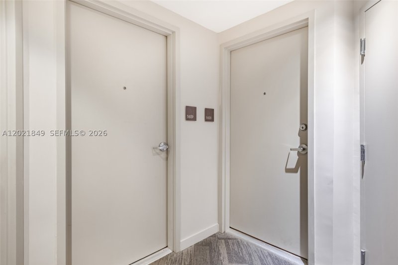 Comprar apartamento en Brickell Ten 1608