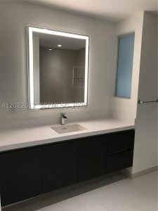 Alquiler de apartamento en Paramount Miami WorldCenter 207