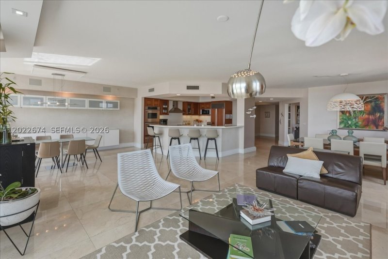 Comprar apartamento no Peninsula II 2101
