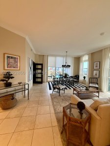 Alquiler de apartamento en Turnberry On The Green TS-03
