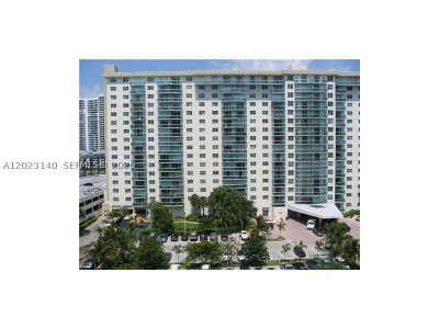 Ocean View Apt #607