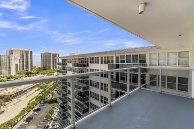 Comprar apartamento en Coral Ridge Towers East 1711