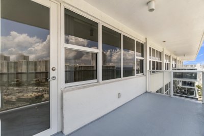 Comprar apartamento en Coral Ridge Towers East 1711