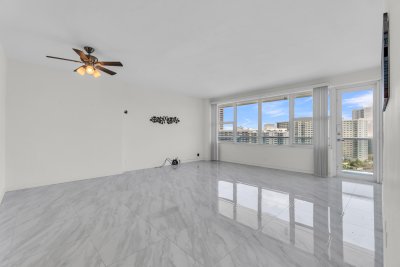 Comprar apartamento en Coral Ridge Towers East 1711