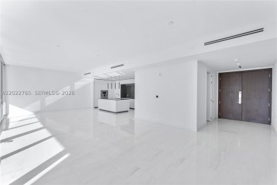 Aluguel de apartamento no Aston Martin Residences 1802
