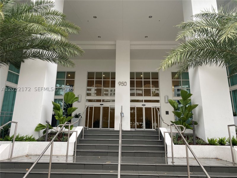 Comprar apartamento no The Plaza Tower I 2206
