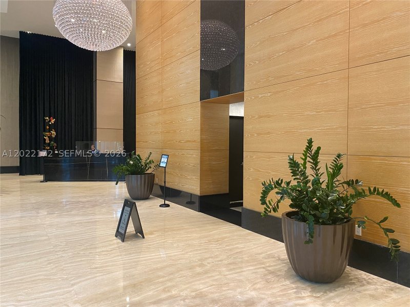 Comprar apartamento no The Plaza Tower I 2206