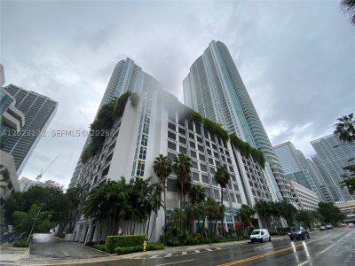 Comprar apartamento no The Plaza Tower I 2206