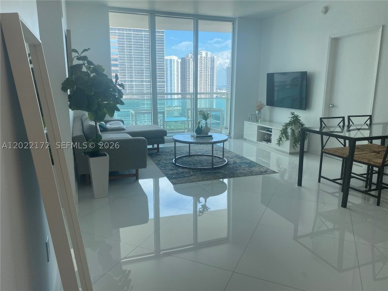 Comprar apartamento no The Plaza Tower I 2206