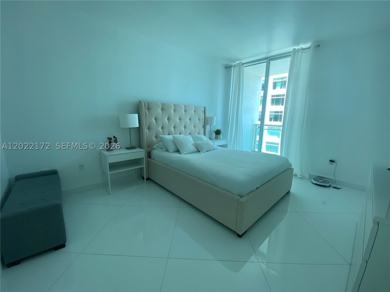 Comprar apartamento no The Plaza Tower I 2206