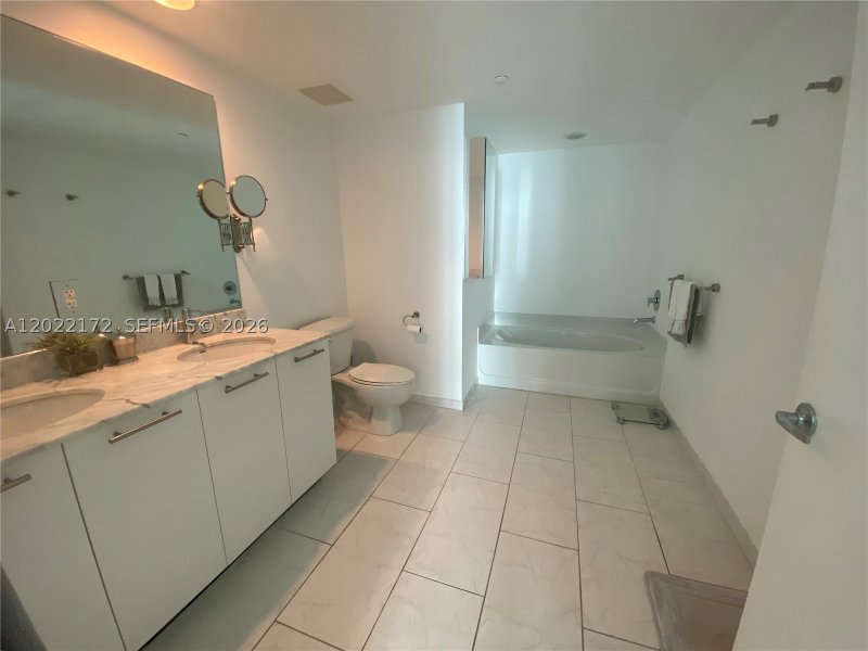 Comprar apartamento no The Plaza Tower I 2206