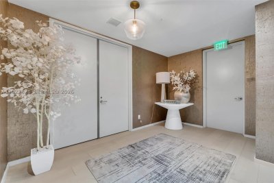 Alquiler de apartamento en Residences by Armani / Casa 2802