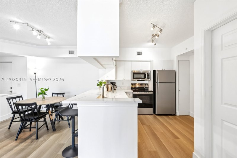 Comprar apartamento en Porto Bellagio 2808