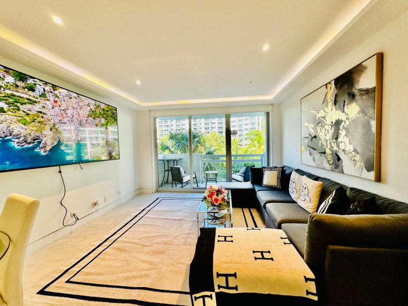 Condo for sale at Flamingo 364