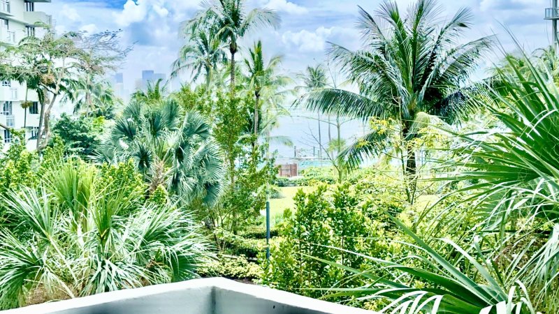 Condo for sale at Flamingo 364