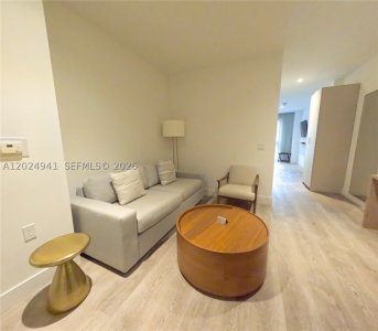 Comprar apartamento no Smart Brickell III 508