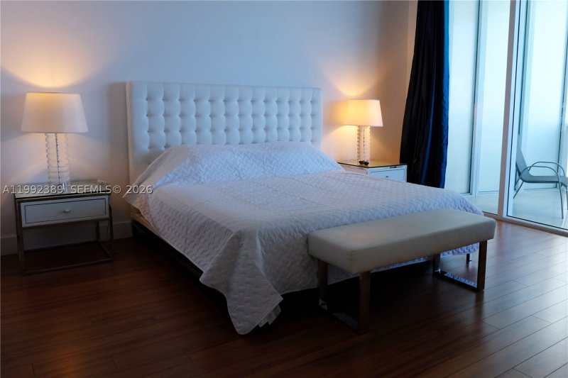 Alquiler de apartamento en Trump Tower Two 2802