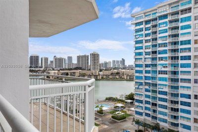 Comprar apartamento no Del Prado South Tower 1105