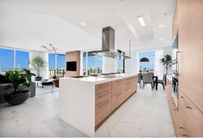 Comprar apartamento en Marina Palms Yacht Club 2209
