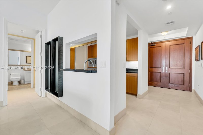 Condo for sale at Four Seasons Millenium Tower I 51A