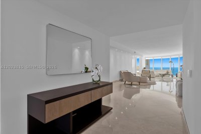 Comprar apartamento no The Pinnacle 3204