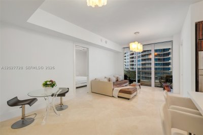 Aluguel de apartamento no Continuum II North 903