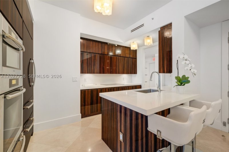 Apartment for rent at Continuum II North 903