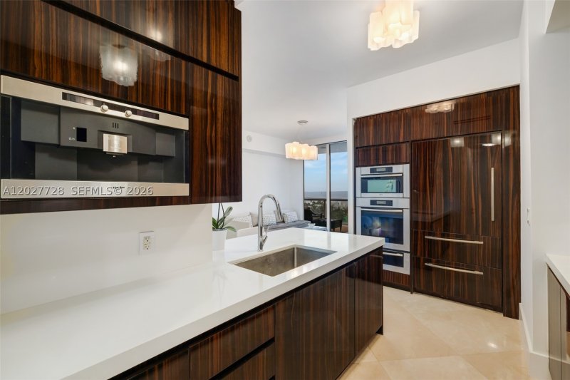 Apartment for rent at Continuum II North 903
