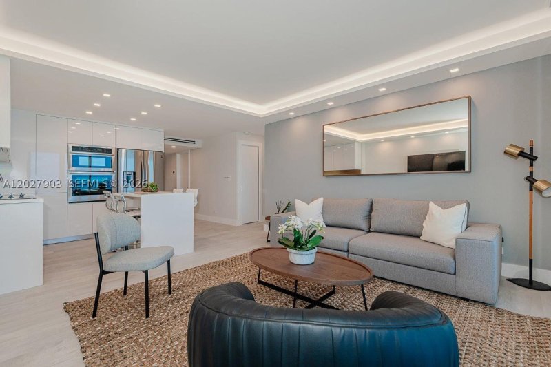 Alquiler de apartamento en Roney Palace 739