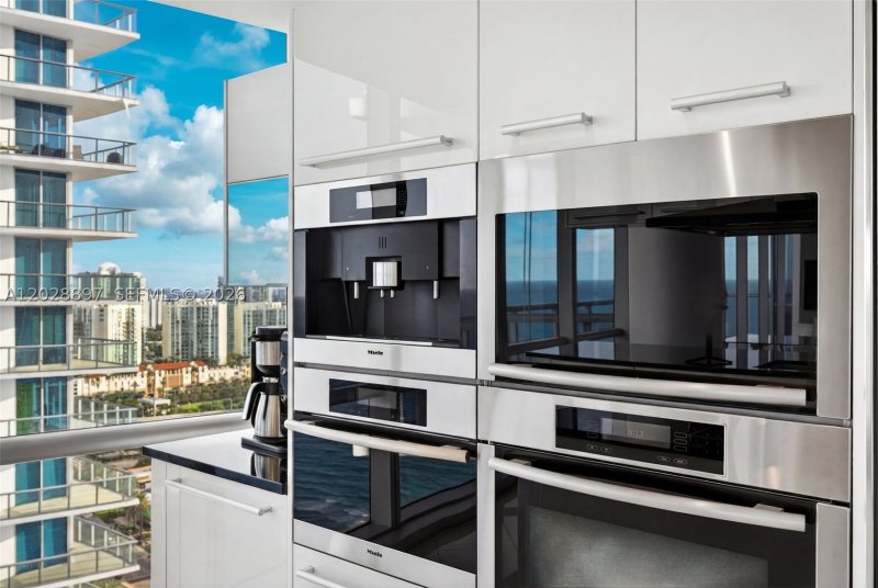 Condo for sale at Jade Ocean 2601