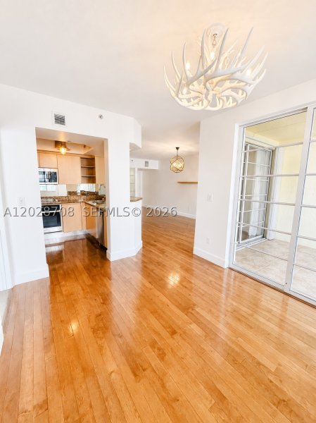 Comprar apartamento no The Courts Condo 415