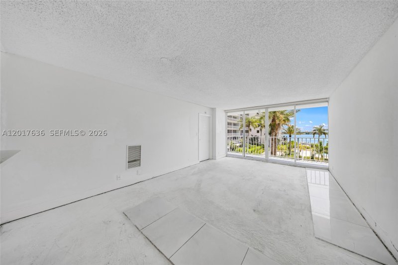 Comprar apartamento en Grandview Palace 609