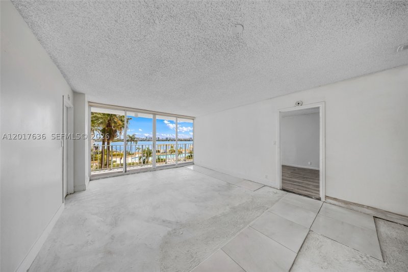 Comprar apartamento en Grandview Palace 609