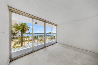 Comprar apartamento en Grandview Palace 609