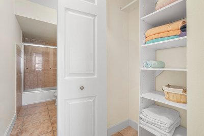 Aluguel de apartamento no Imperial Towers Unit 332