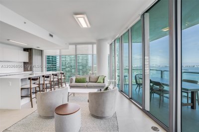 Comprar apartamento en Biscayne Beach 3702