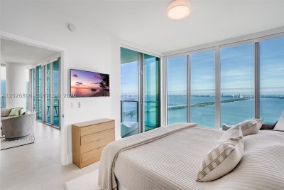 Comprar apartamento en Biscayne Beach 3702