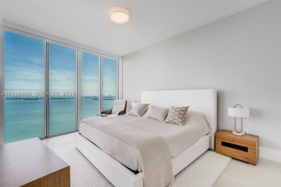 Comprar apartamento en Biscayne Beach 3702