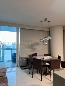 Aluguel de apartamento no The Bond 3600
