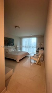 Aluguel de apartamento no The Bond 3600