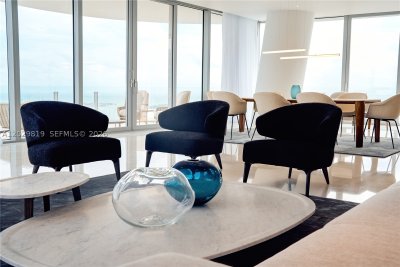 Aluguel de apartamento no Aston Martin Residences 5101