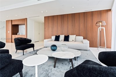 Aluguel de apartamento no Aston Martin Residences 5101