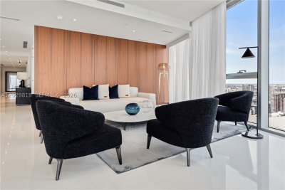 Aluguel de apartamento no Aston Martin Residences 5101