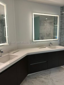 Comprar apartamento en Paramount Miami WorldCenter 1006