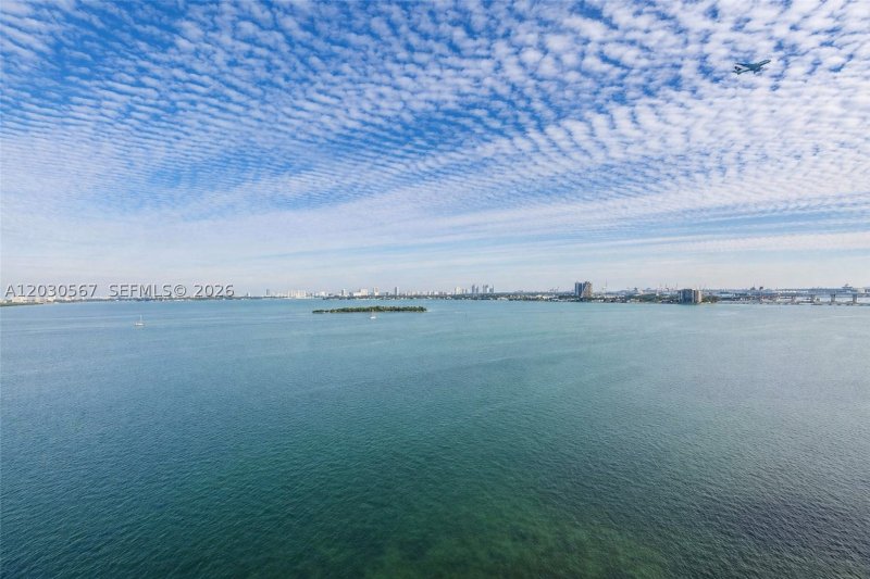 Condo for sale at Onyx On The Bay 1202