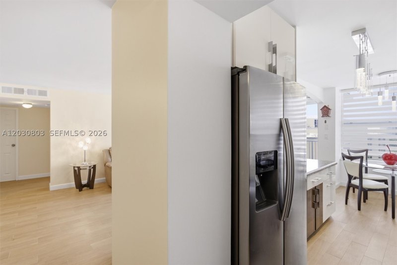 Condo for sale at Winston Towers 901