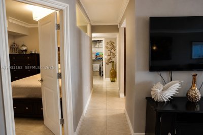 Aluguel de apartamento no Southpoint Towers 2107N