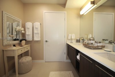 Aluguel de apartamento no Midtown Doral 805