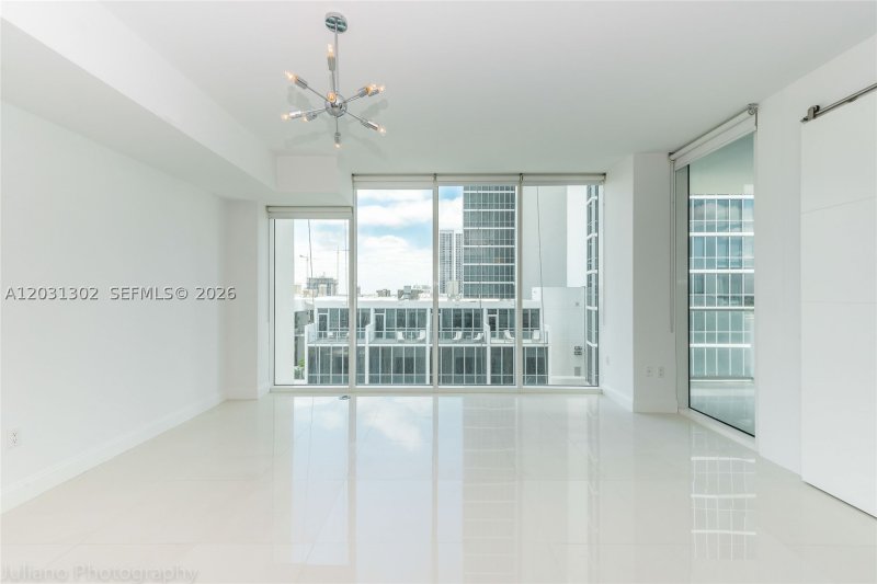 Apartment for rent at Ten Museum Park 1205