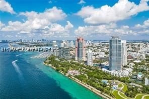 Aluguel de apartamento no Continuum I South 3702